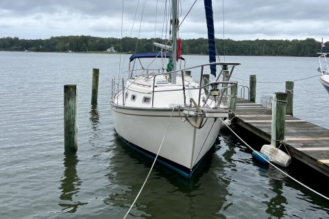 1986 Island Packet 270 Cutter